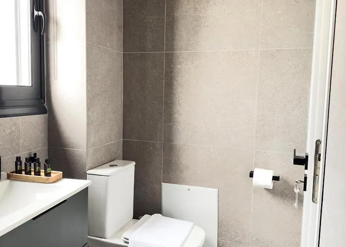 Niobe χαλάρωση με στυλ στο κέντρο αγίων θεοδώρων * Agioi Theodoroi (Corinthia)