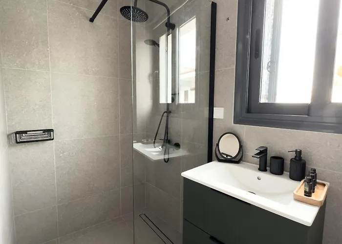 Niobe χαλάρωση με στυλ στο κέντρο αγίων θεοδώρων Apartamento Agioi Theodoroi (Corinthia)